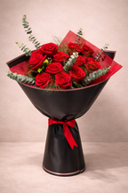 12 Rose bouquet with Botanical Accent