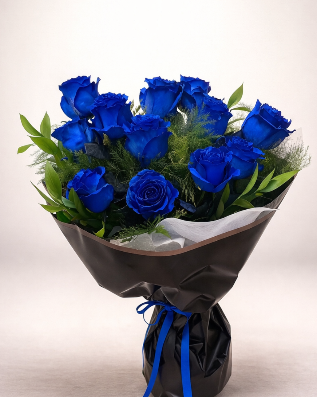 12 Blue rose bouquet
